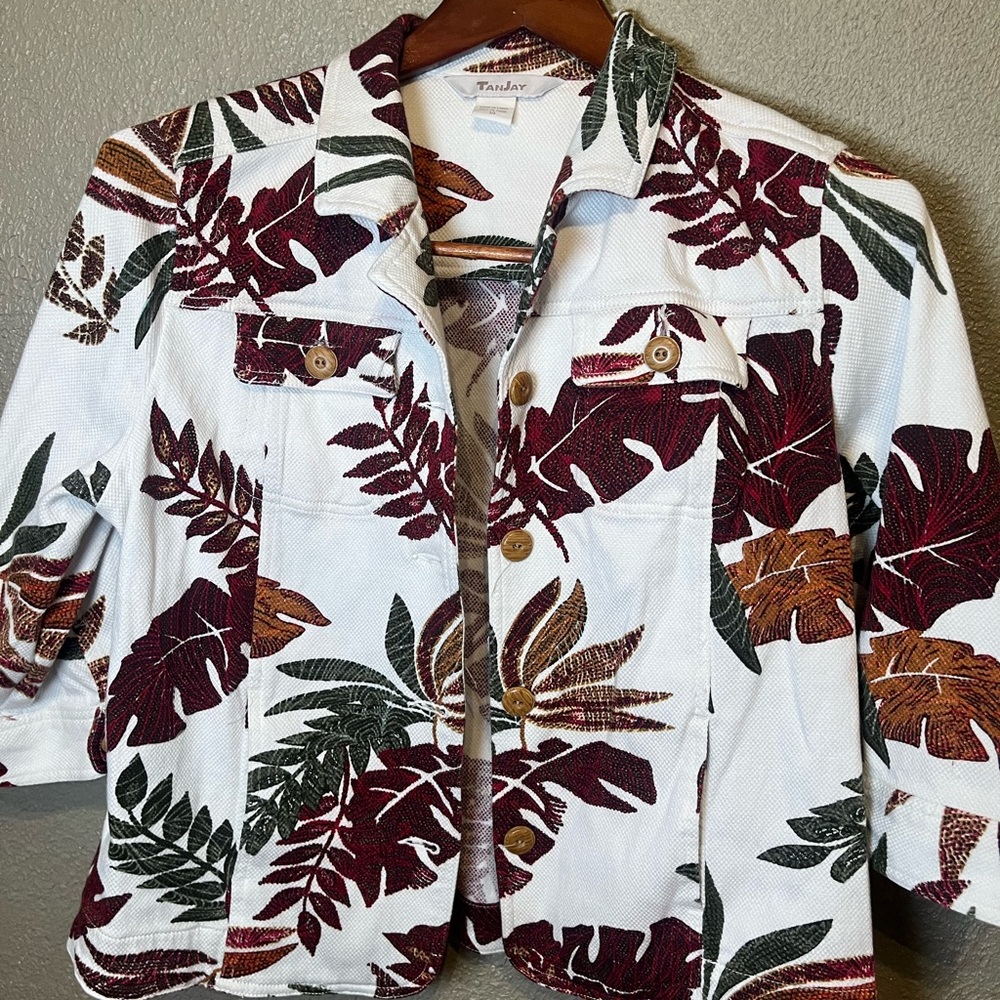 TanJay Multicolor Leaf Pattern Top